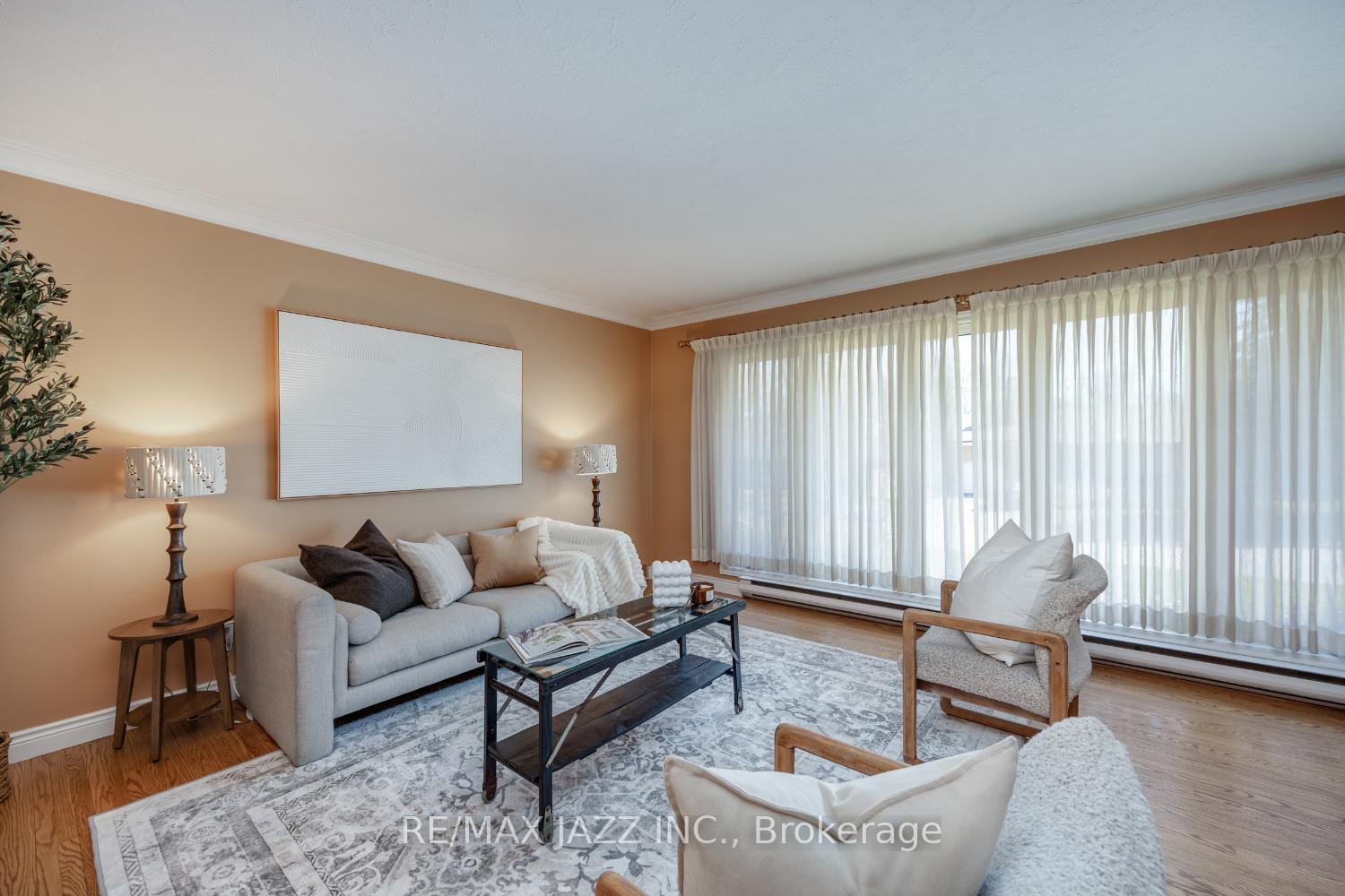 Photo 6 of 856 Beaufort Avenue, Oshawa, Eastdale — HOMEH