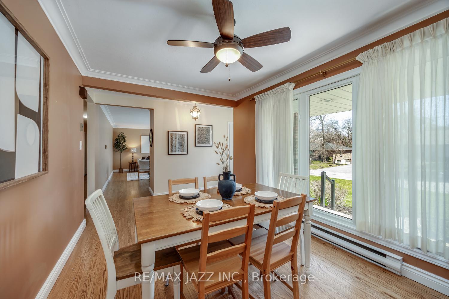 Photo 10 of 856 Beaufort Avenue, Oshawa, Eastdale — HOMEH