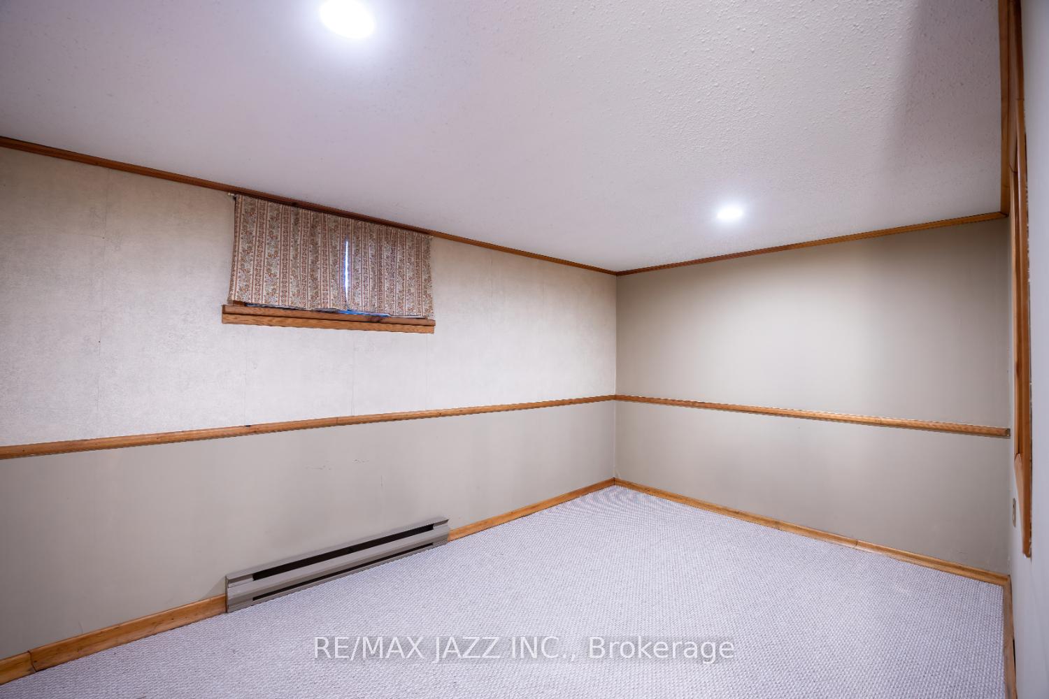 Photo 32 of 856 Beaufort Avenue, Oshawa, Eastdale — HOMEH