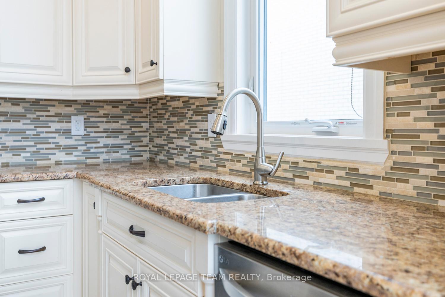 Photo 19 of 285 Zephyr Avenue, Ottawa, Britannia — HOMEH
