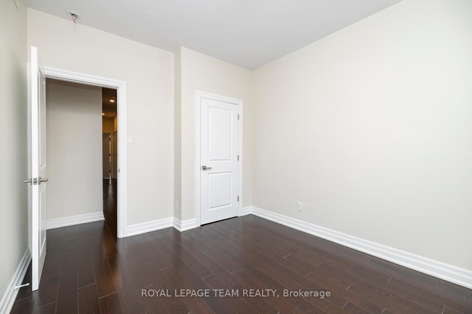 Photo 32 of 285 Zephyr Avenue, Ottawa, Britannia — HOMEH