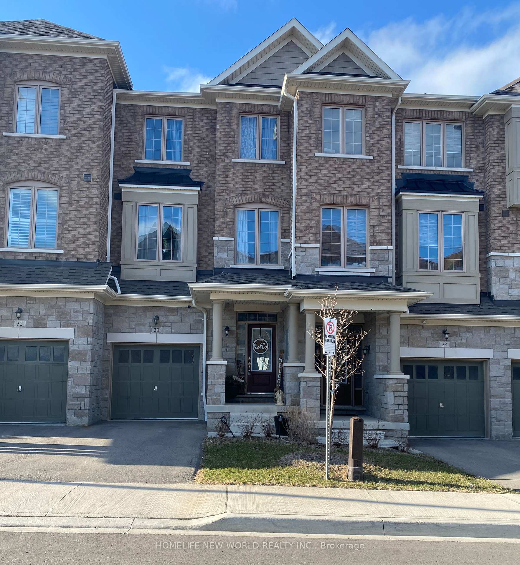 Photo 1 of 30 Kingfisher Way, Whitby, Lynde Creek — HOMEH
