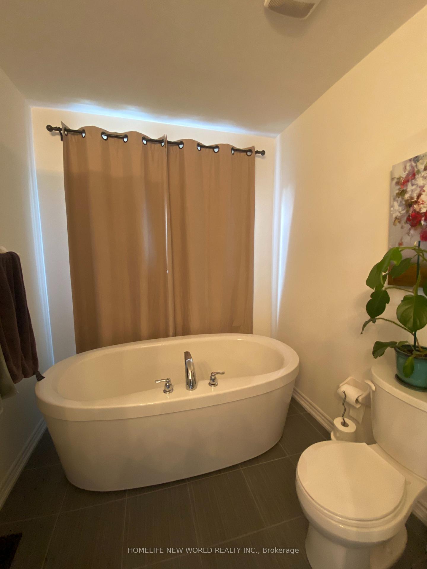 Photo 8 of 30 Kingfisher Way, Whitby, Lynde Creek — HOMEH