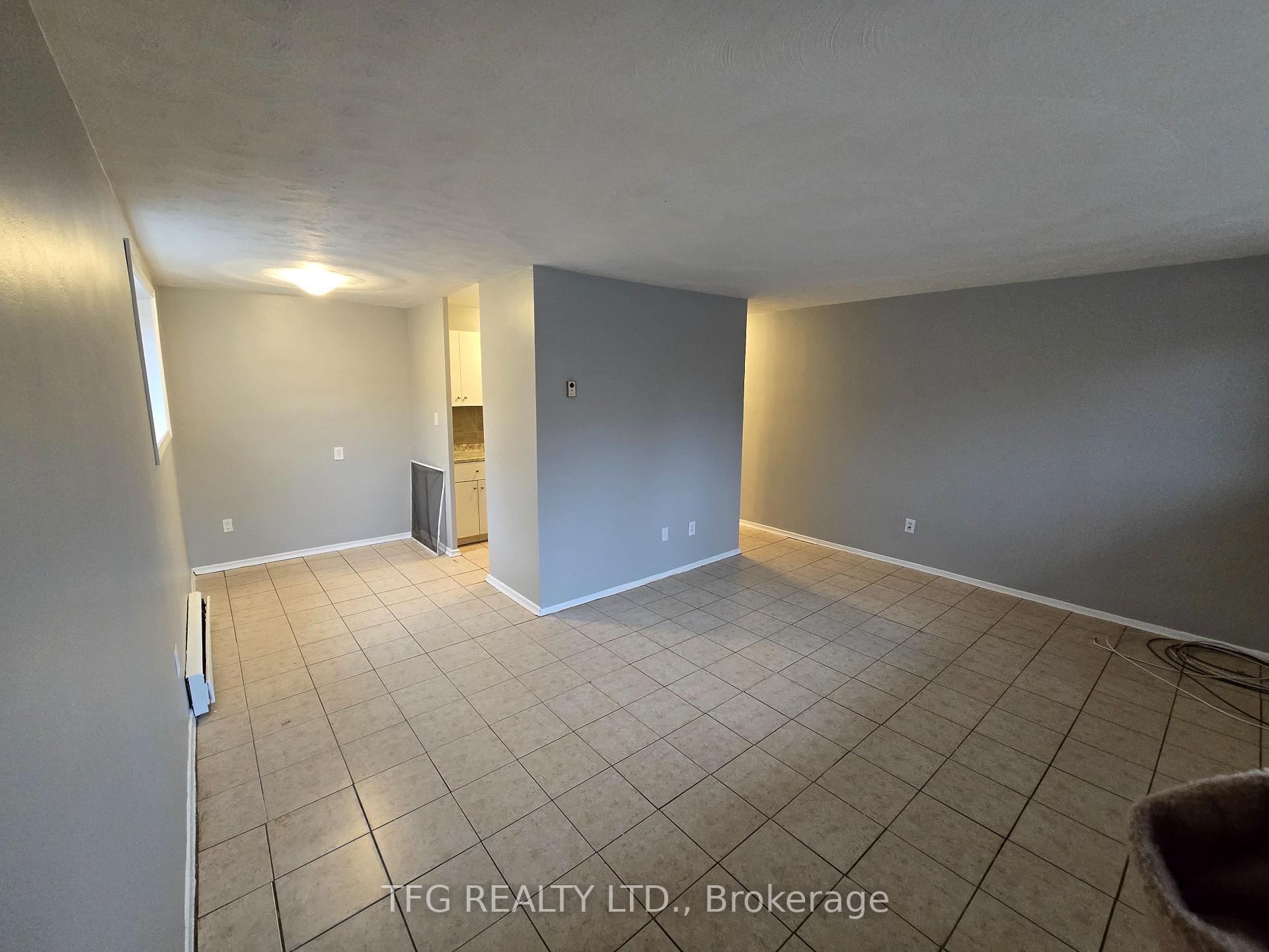 Photo 3 of Unit 4, 80 William Street W, Oshawa, O'Neill — HOMEH