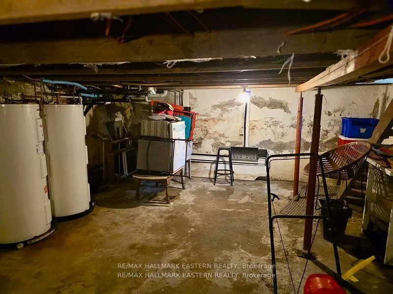 Photo 9 of 822 St. Mary's Street, Peterborough, Otonabee Ward 1 — HOMEH
