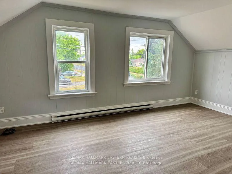 Photo 14 of 822 St. Mary's Street, Peterborough, Otonabee Ward 1 — HOMEH