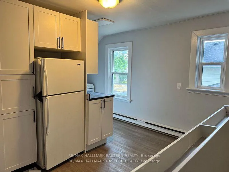 Photo 15 of 822 St. Mary's Street, Peterborough, Otonabee Ward 1 — HOMEH