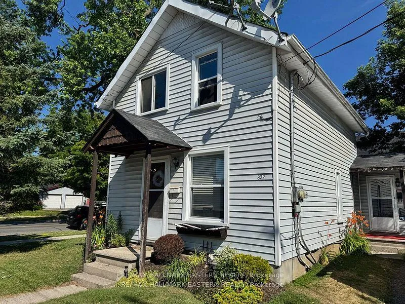 Photo 19 of 822 St. Mary's Street, Peterborough, Otonabee Ward 1 — HOMEH