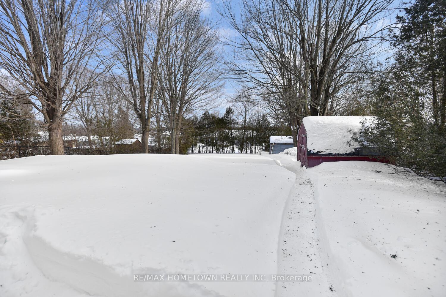 Photo 3 of 133 East Mclean Boulevard, Augusta, Augusta Twp — HOMEH