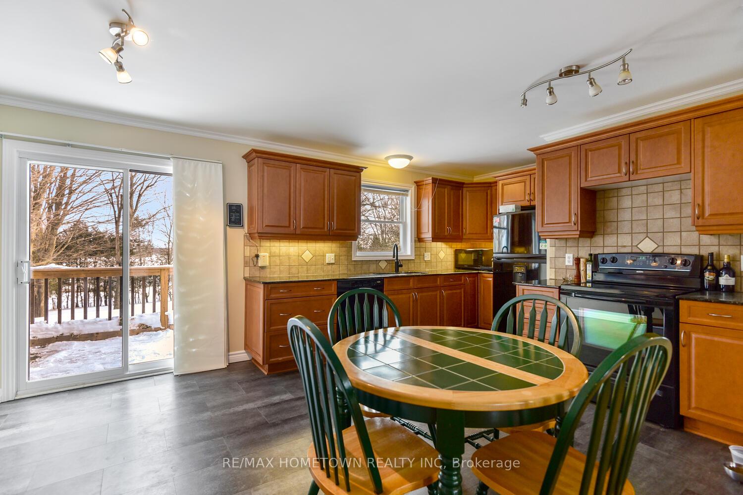 Photo 4 of 133 East Mclean Boulevard, Augusta, Augusta Twp — HOMEH
