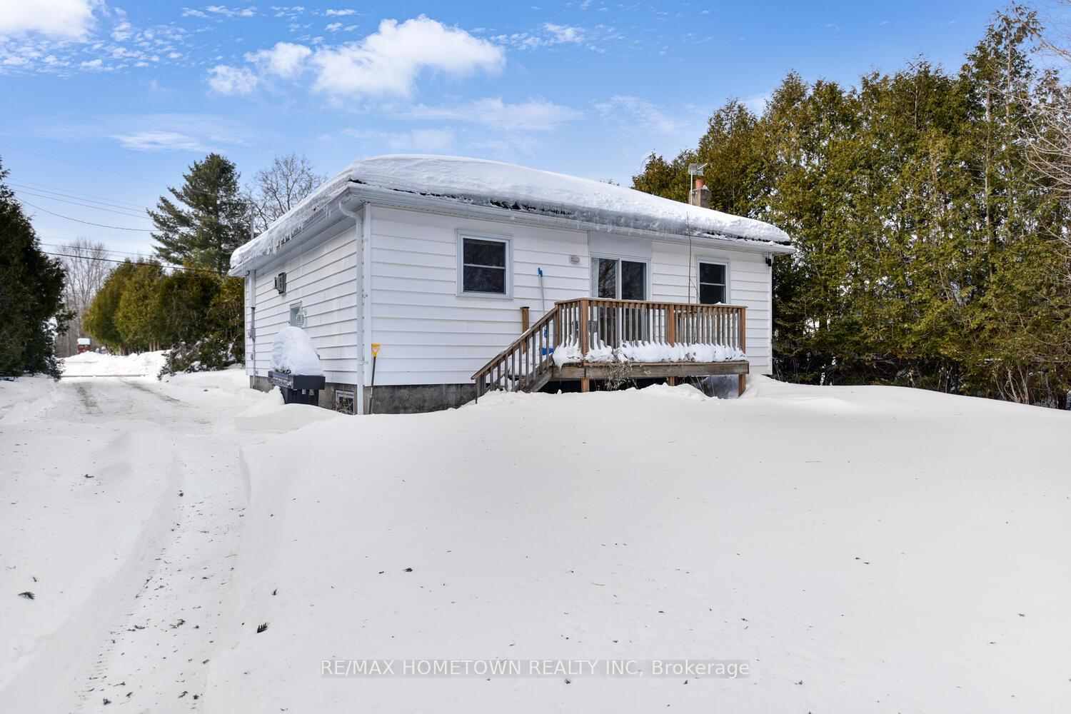 Photo 17 of 133 East Mclean Boulevard, Augusta, Augusta Twp — HOMEH
