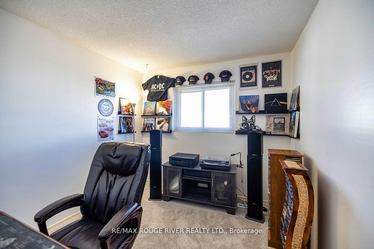 Photo 15 of 1367 Everglades Drive, Oshawa, Samac — HOMEH