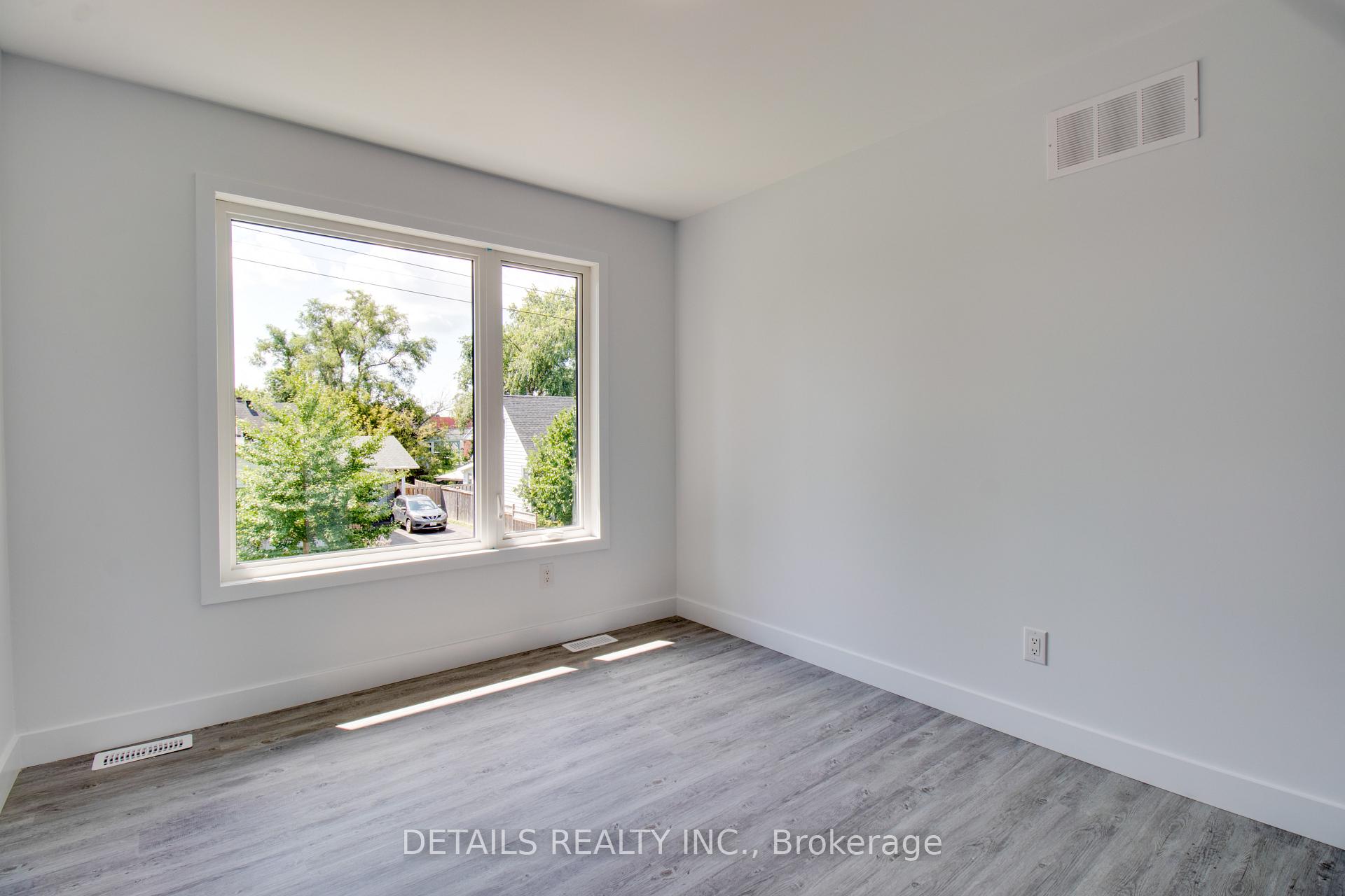 Photo 27 of Unit A, 828 Maplewood Avenue, Ottawa, Queensway Terrace North — HOMEH