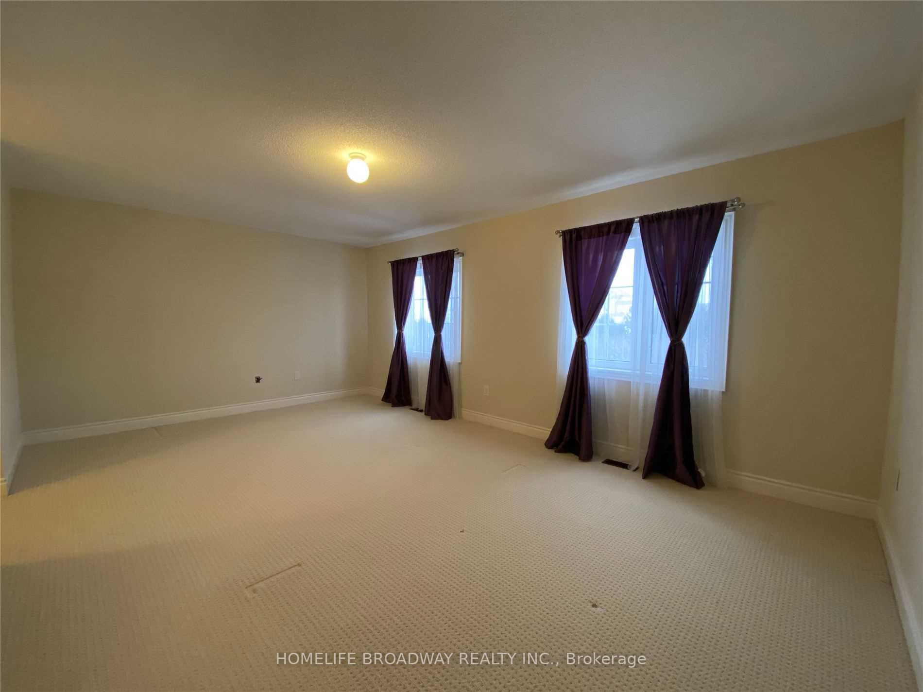 Photo 6 of 23 Nottingham Drive, Richmond Hill, Westbrook — HOMEH