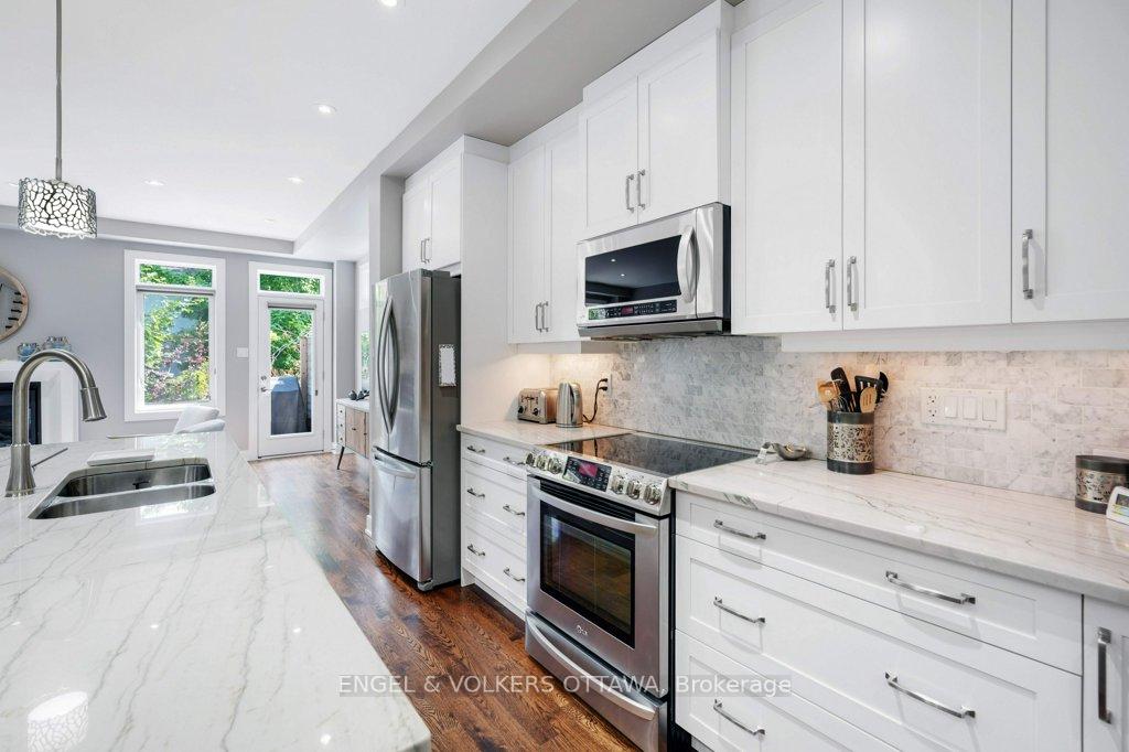 Photo 11 of 861 Alpine Avenue, Ottawa, Queensway Terrace North — HOMEH