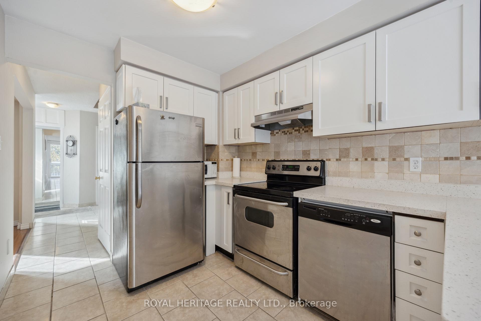 Photo 10 of 11 Teddington Crescent, Whitby, Pringle Creek — HOMEH