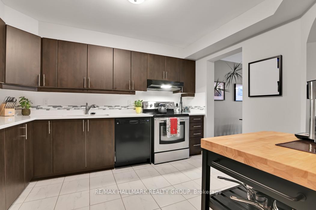 Photo 6 of 116 Waterfern Way, Ottawa, Avalon East — HOMEH