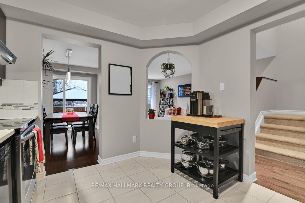 Photo 7 of 116 Waterfern Way, Ottawa, Avalon East — HOMEH