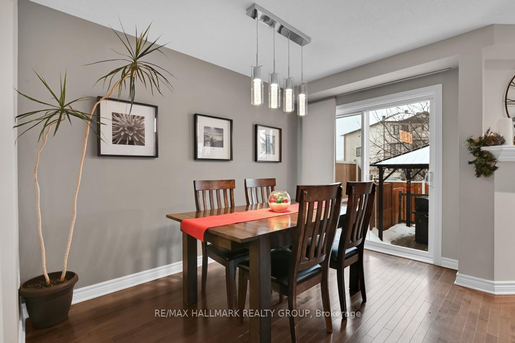 Photo 10 of 116 Waterfern Way, Ottawa, Avalon East — HOMEH
