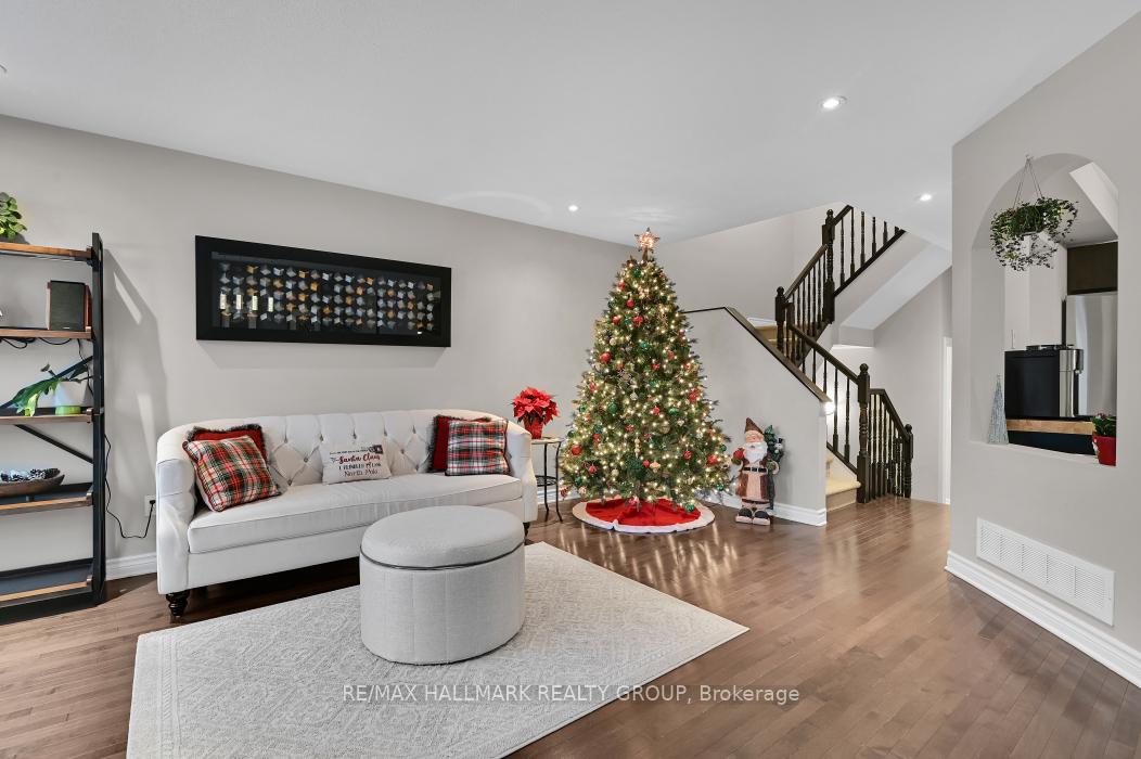 Photo 13 of 116 Waterfern Way, Ottawa, Avalon East — HOMEH
