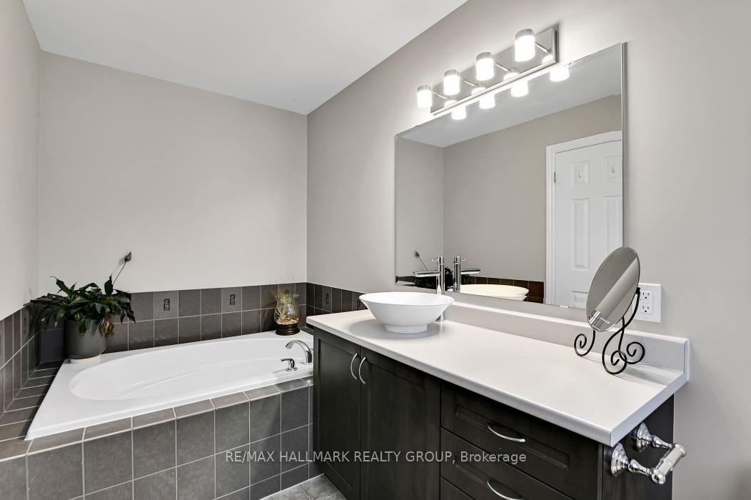 Photo 21 of 116 Waterfern Way, Ottawa, Avalon East — HOMEH
