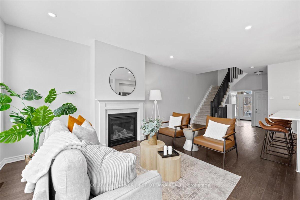 Photo 6 of 505 Sonmarg Crescent, Ottawa, Barrhaven - Half Moon Bay — HOMEH
