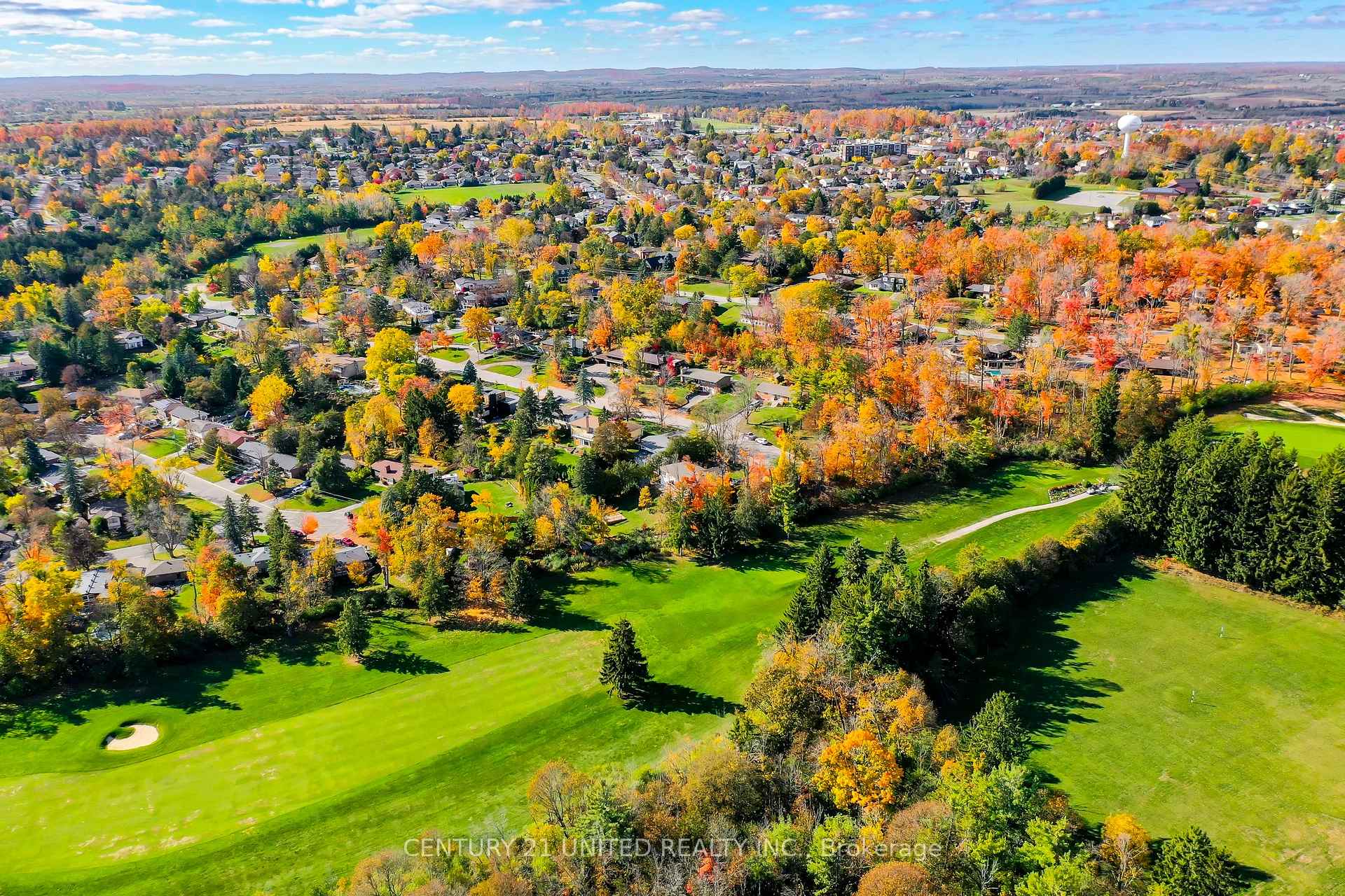 Photo 4 of 45 Crestwood Avenue, Peterborough, Monaghan Ward 2 — HOMEH