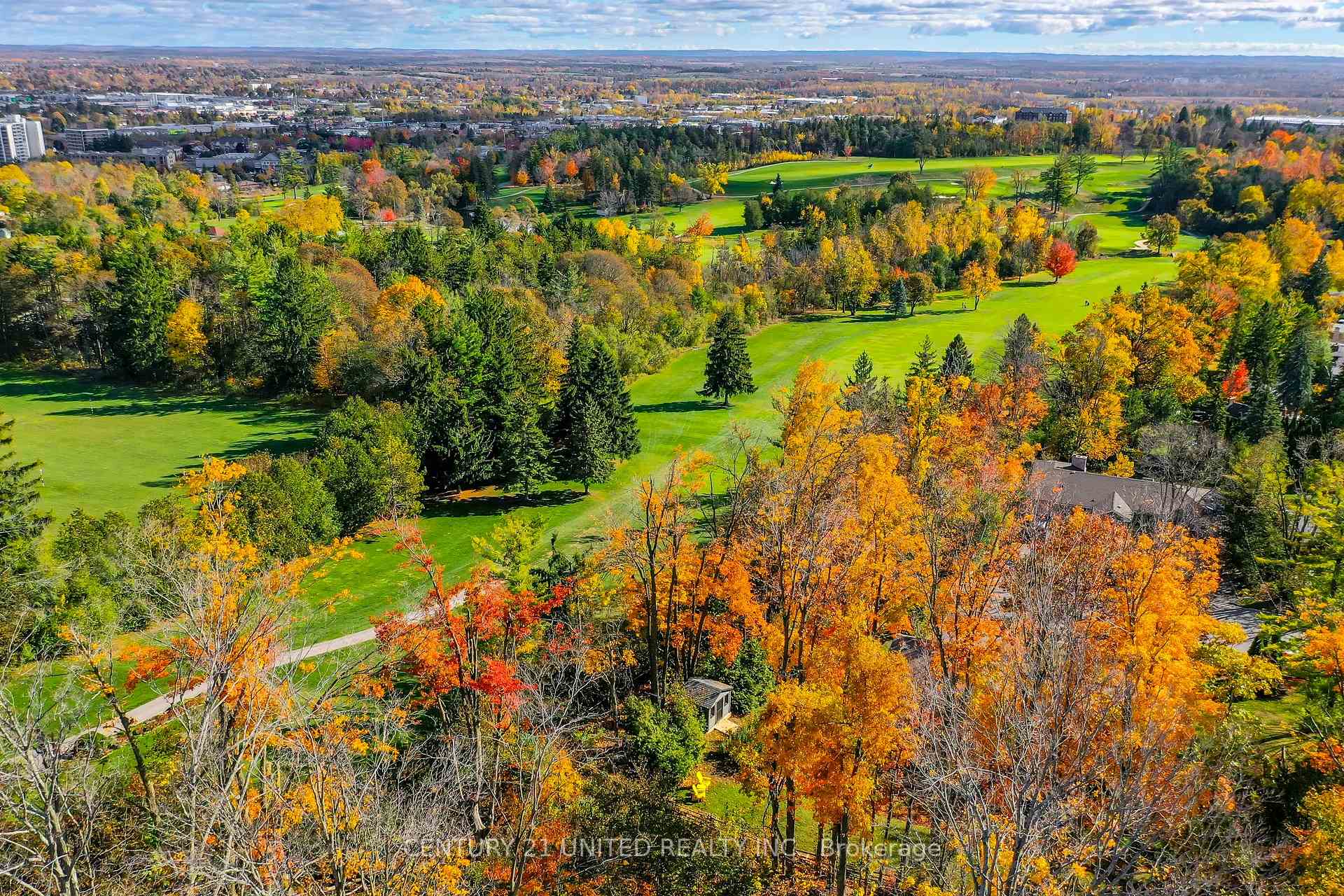 Photo 5 of 45 Crestwood Avenue, Peterborough, Monaghan Ward 2 — HOMEH