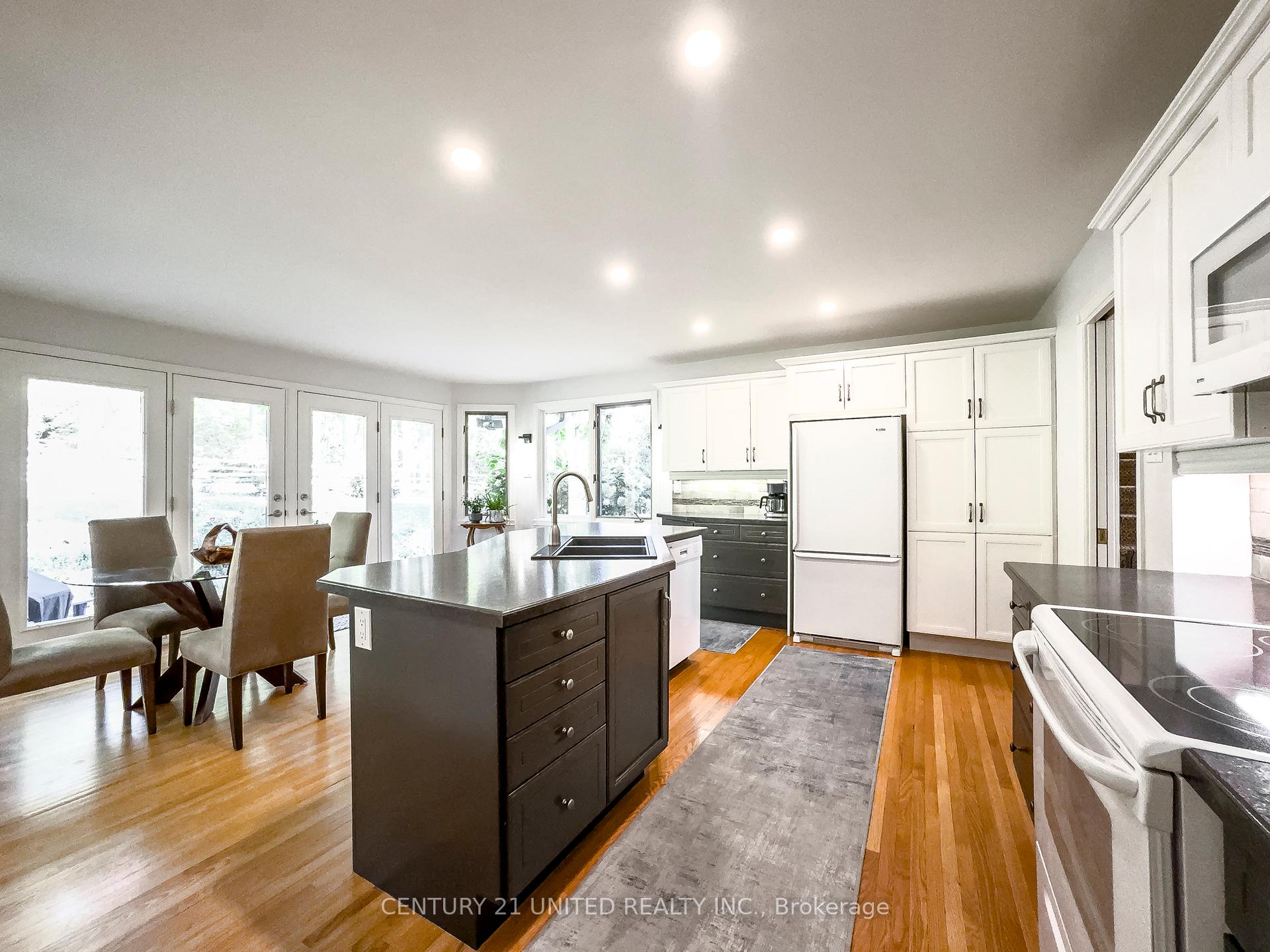 Photo 18 of 45 Crestwood Avenue, Peterborough, Monaghan Ward 2 — HOMEH