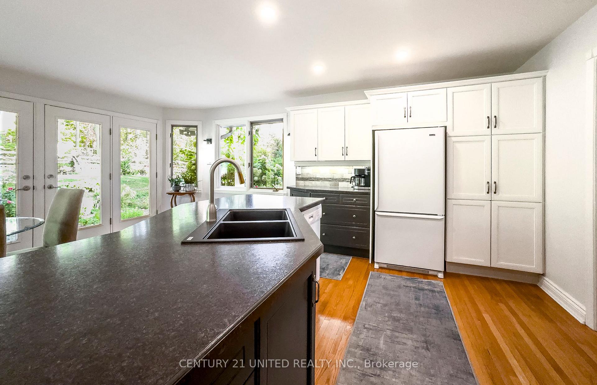 Photo 20 of 45 Crestwood Avenue, Peterborough, Monaghan Ward 2 — HOMEH