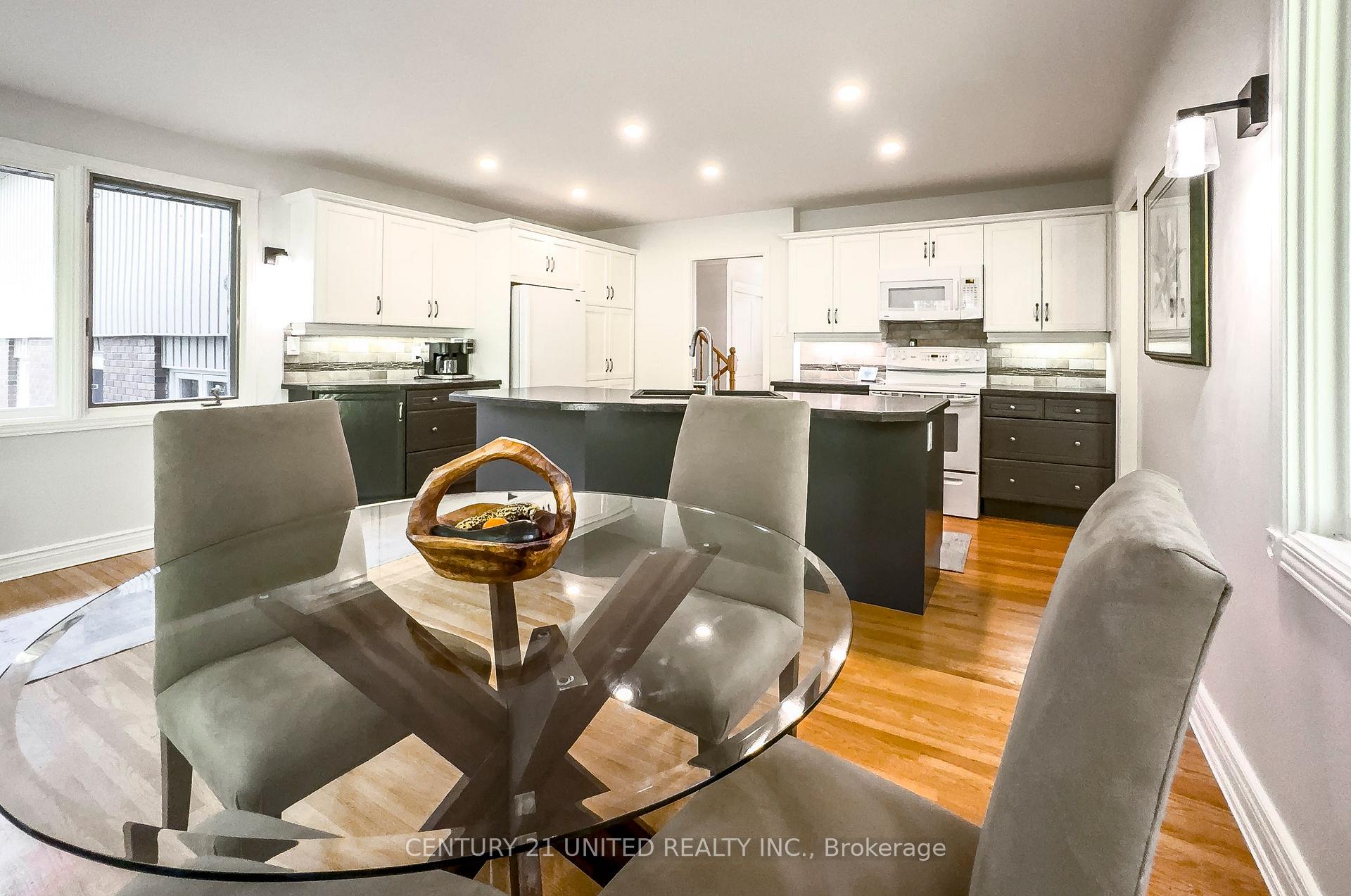 Photo 21 of 45 Crestwood Avenue, Peterborough, Monaghan Ward 2 — HOMEH