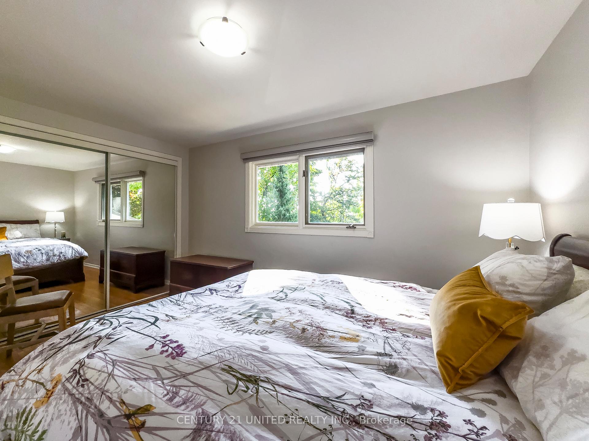 Photo 23 of 45 Crestwood Avenue, Peterborough, Monaghan Ward 2 — HOMEH