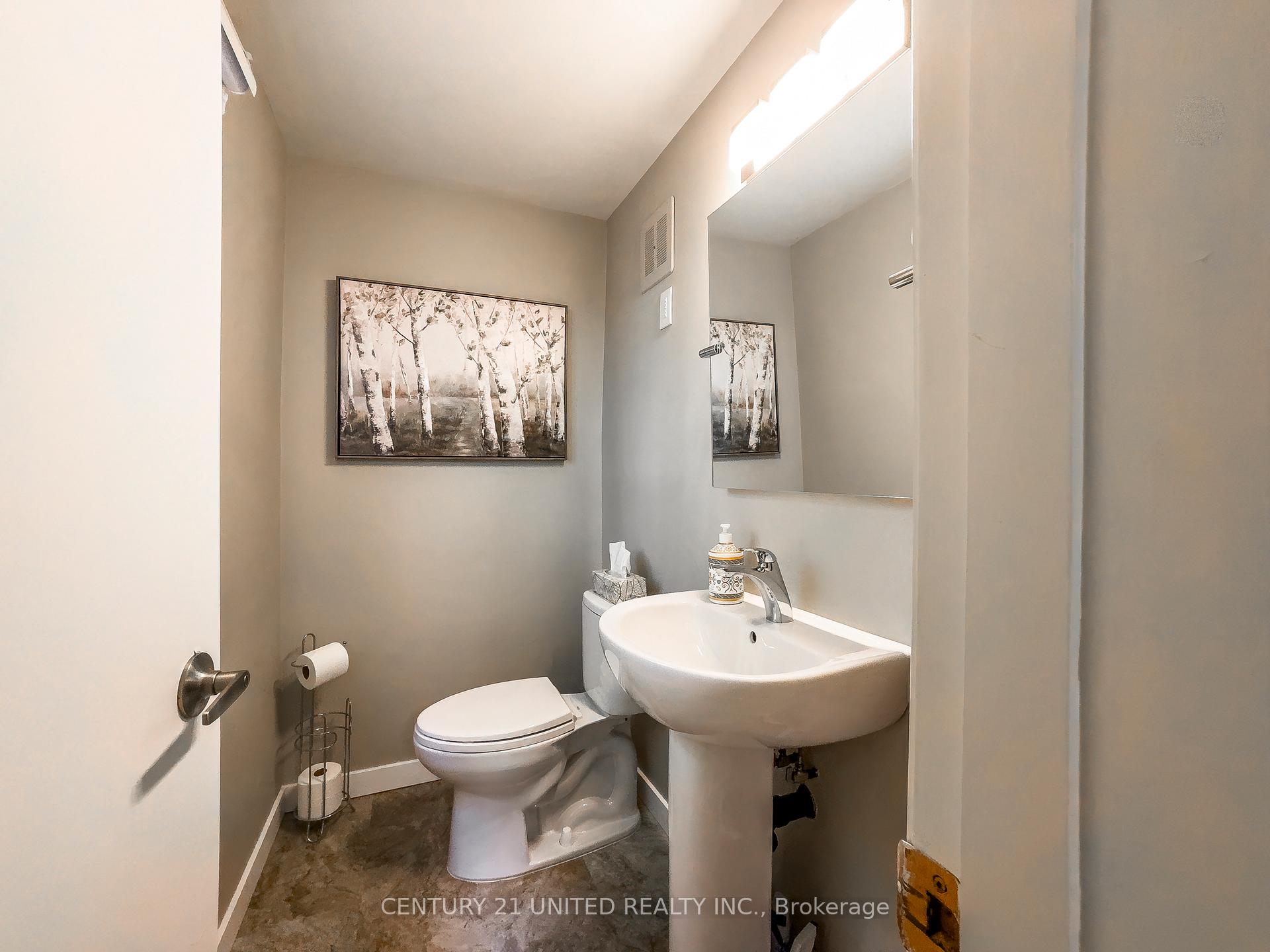Photo 32 of 45 Crestwood Avenue, Peterborough, Monaghan Ward 2 — HOMEH