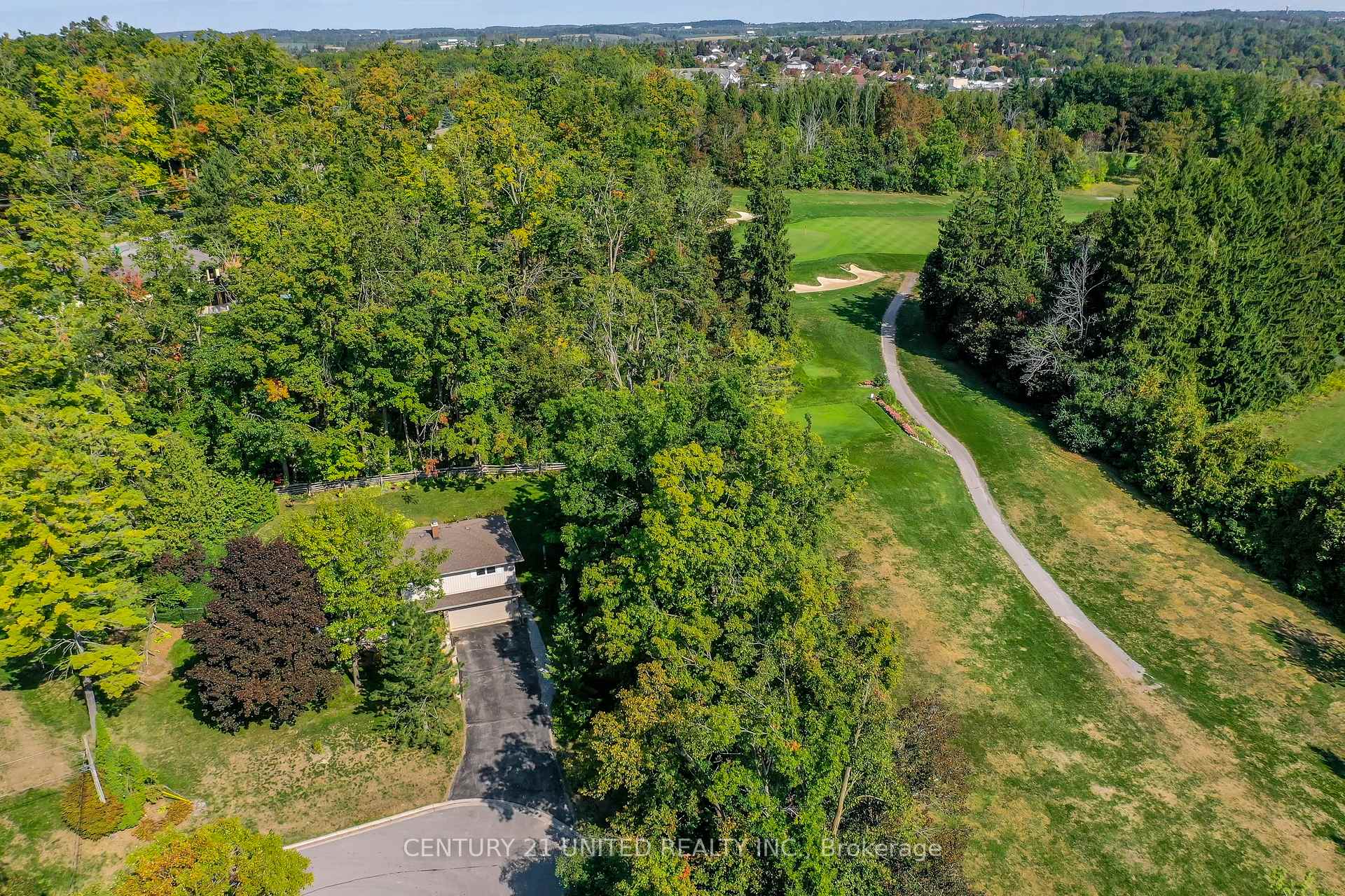 Photo 42 of 45 Crestwood Avenue, Peterborough, Monaghan Ward 2 — HOMEH