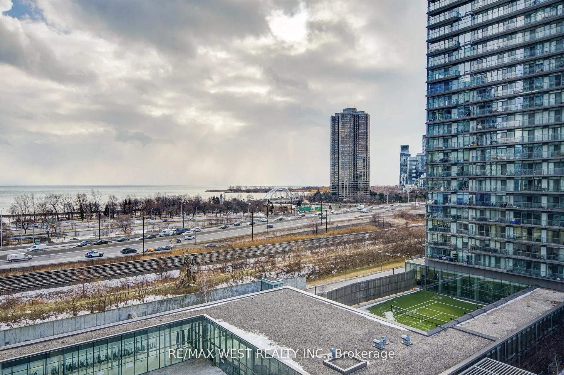 Photo 22 of Unit 813, 103 The Queensway, Toronto, High Park-Swansea — HOMEH