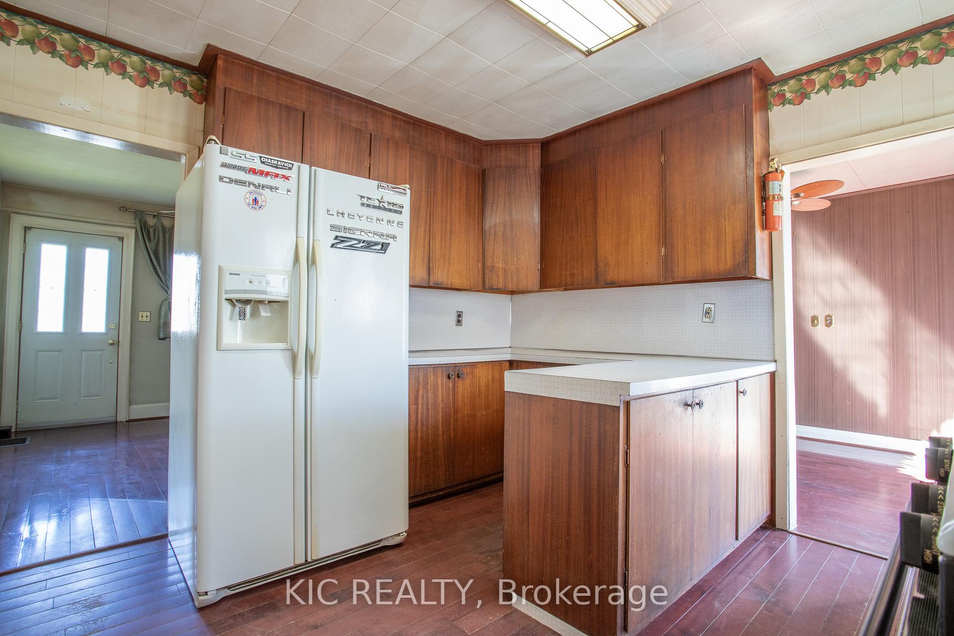 Photo 5 of 539 Wilson Road N, Oshawa, O'Neill — HOMEH