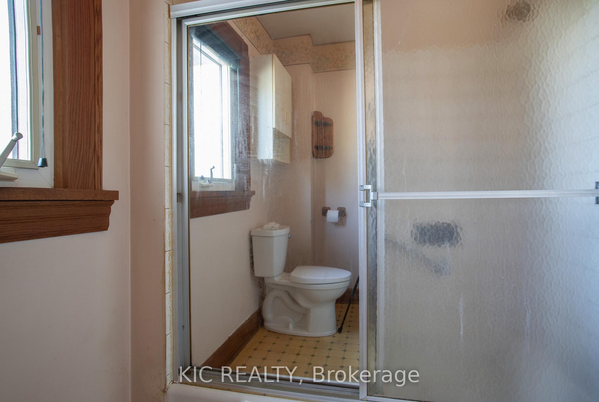 Photo 10 of 539 Wilson Road N, Oshawa, O'Neill — HOMEH