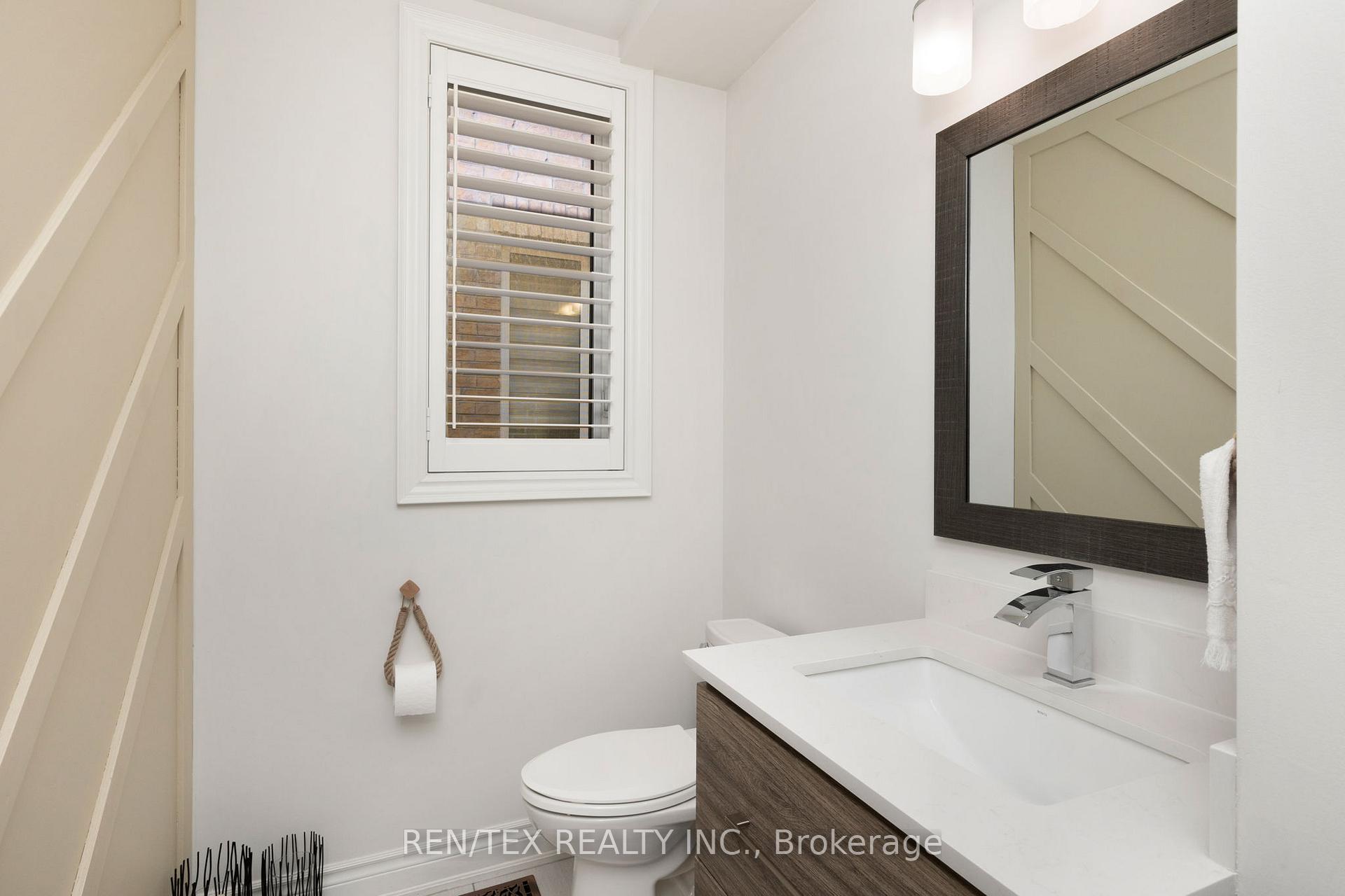 Photo 7 of 68 Beaconsfield Drive, Vaughan, Kleinburg — HOMEH