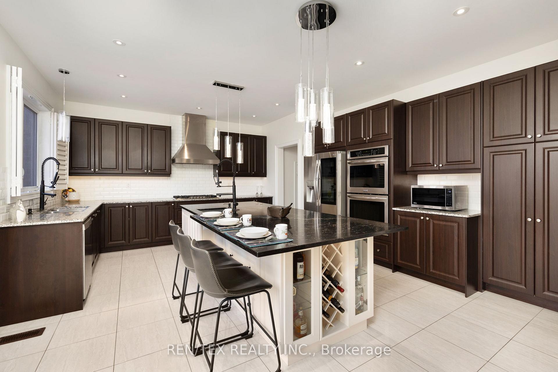 Photo 13 of 68 Beaconsfield Drive, Vaughan, Kleinburg — HOMEH