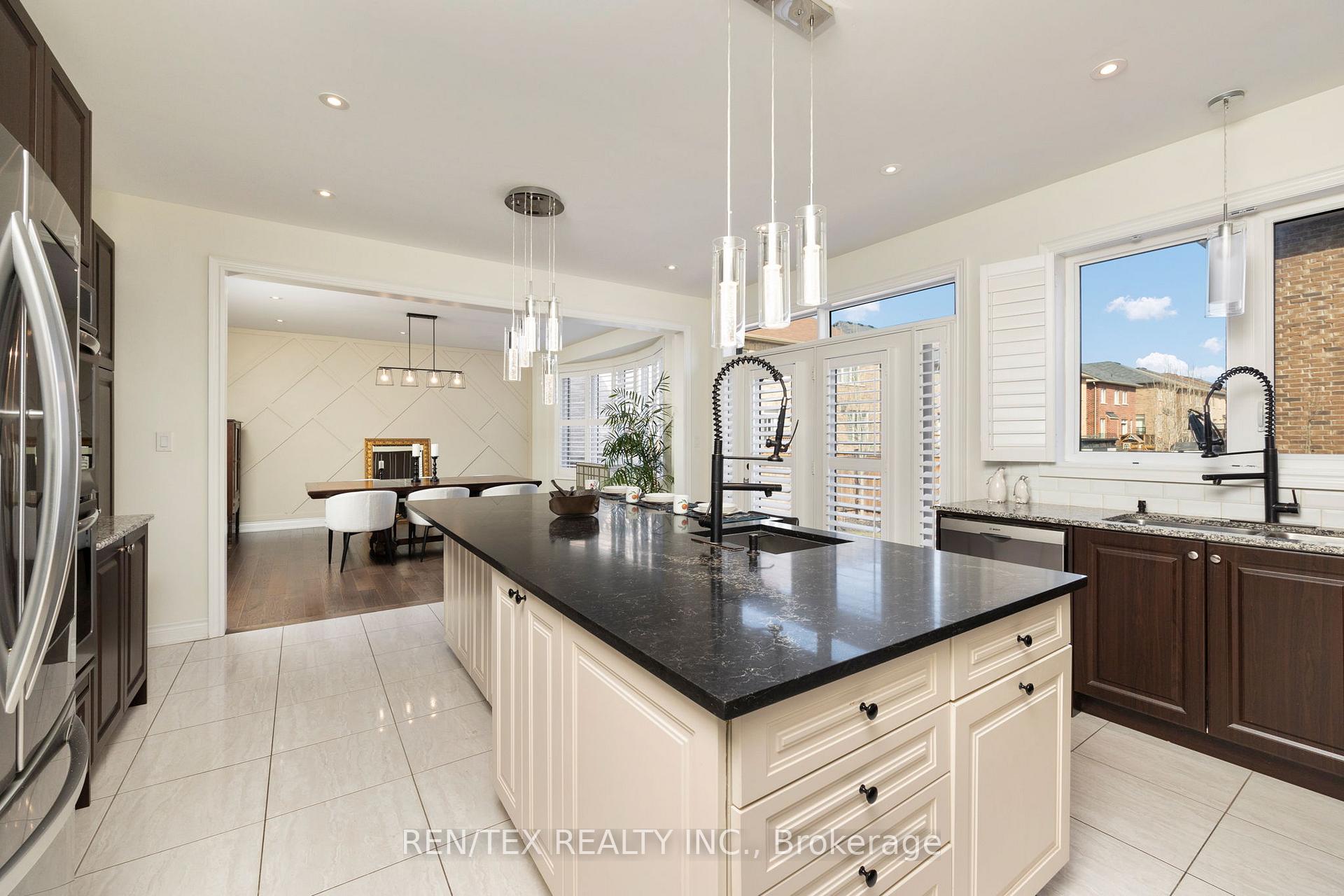 Photo 15 of 68 Beaconsfield Drive, Vaughan, Kleinburg — HOMEH
