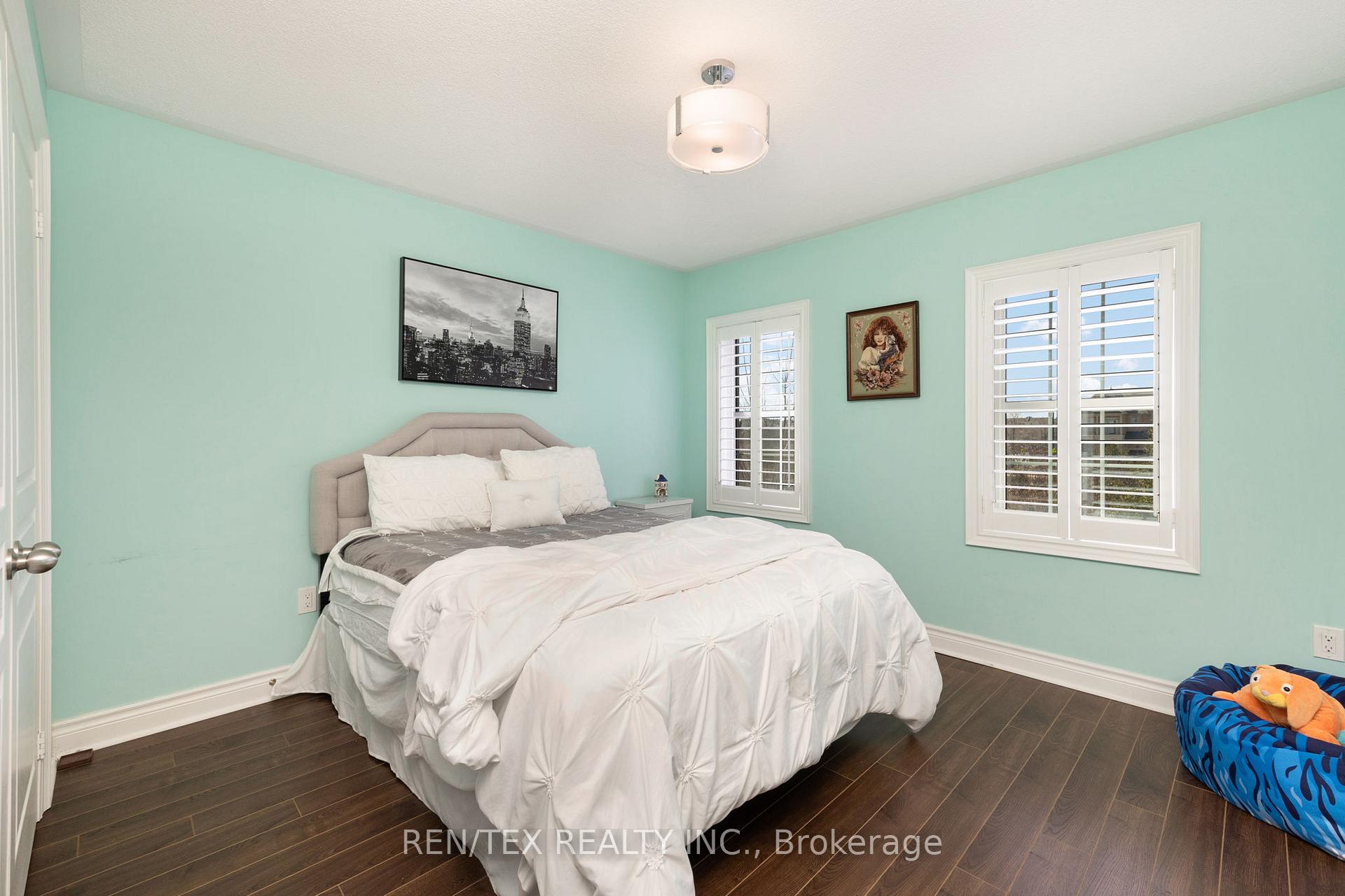 Photo 19 of 68 Beaconsfield Drive, Vaughan, Kleinburg — HOMEH