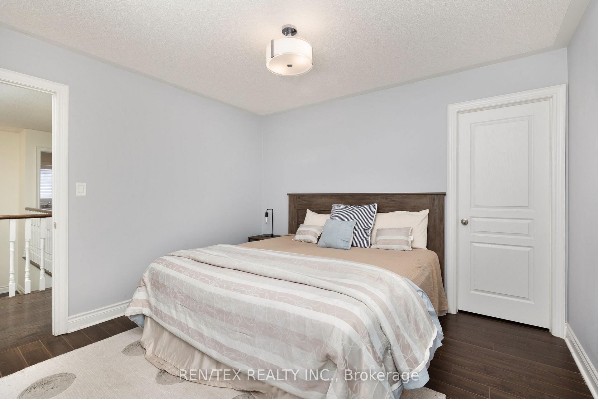 Photo 26 of 68 Beaconsfield Drive, Vaughan, Kleinburg — HOMEH
