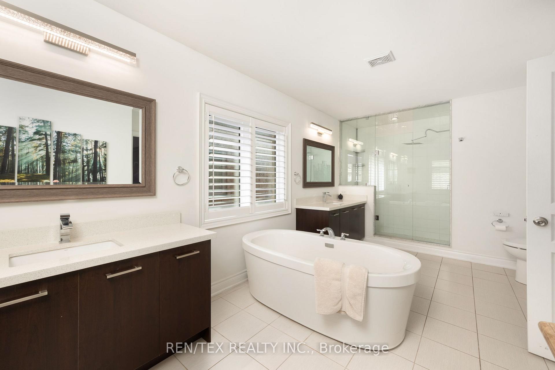 Photo 32 of 68 Beaconsfield Drive, Vaughan, Kleinburg — HOMEH