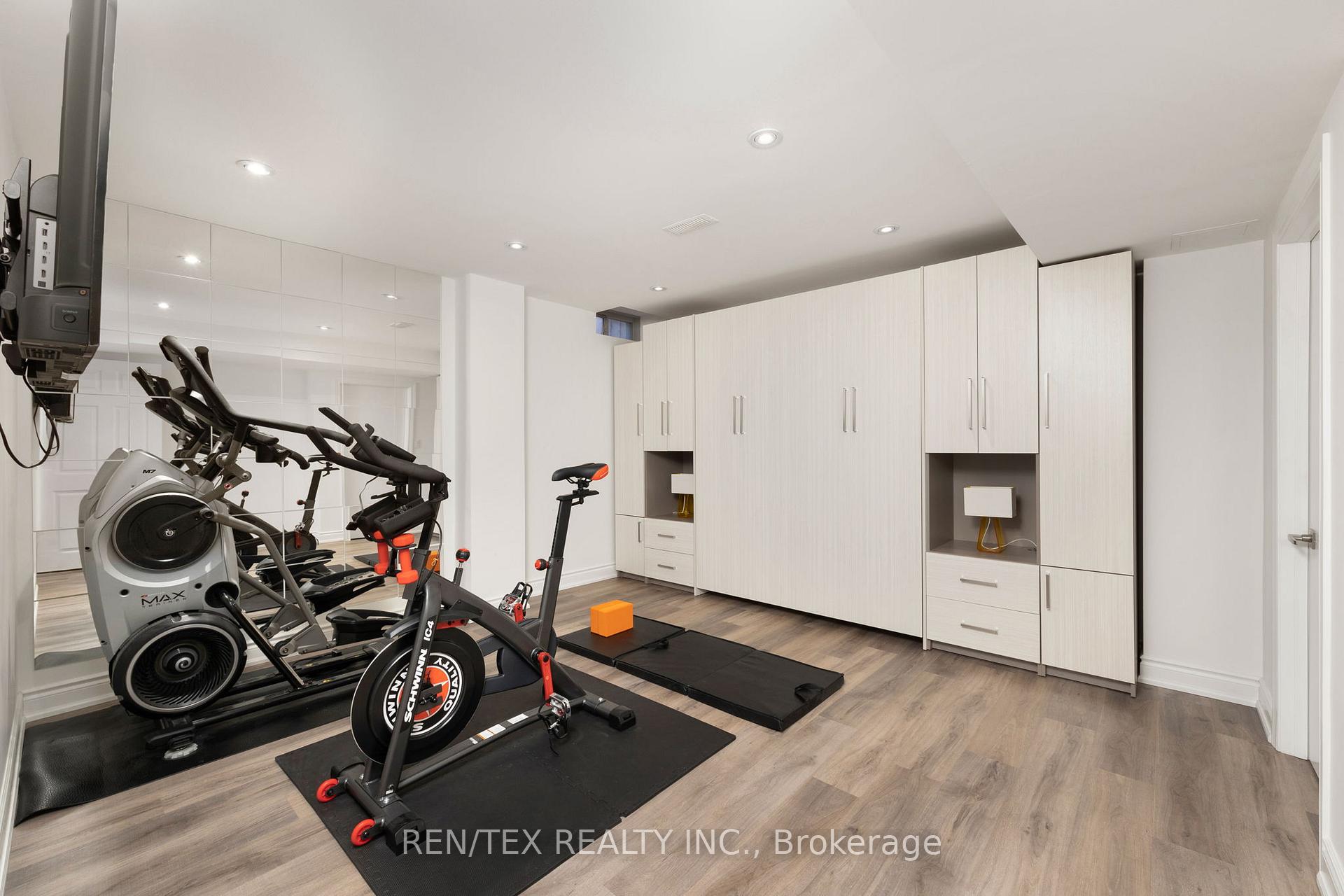 Photo 39 of 68 Beaconsfield Drive, Vaughan, Kleinburg — HOMEH