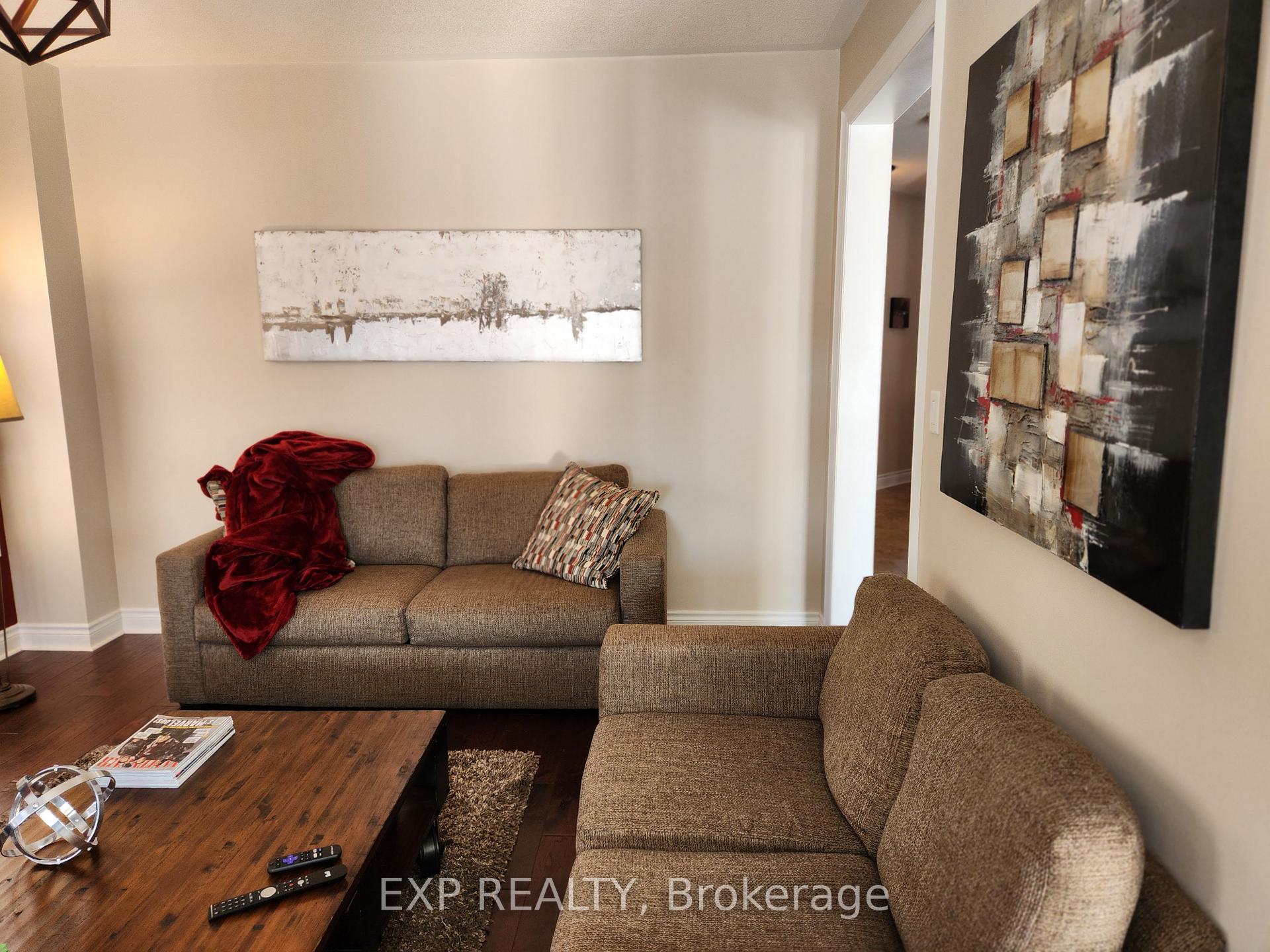 Photo 13 of 2045 Queensbury Drive, Oshawa, Taunton — HOMEH