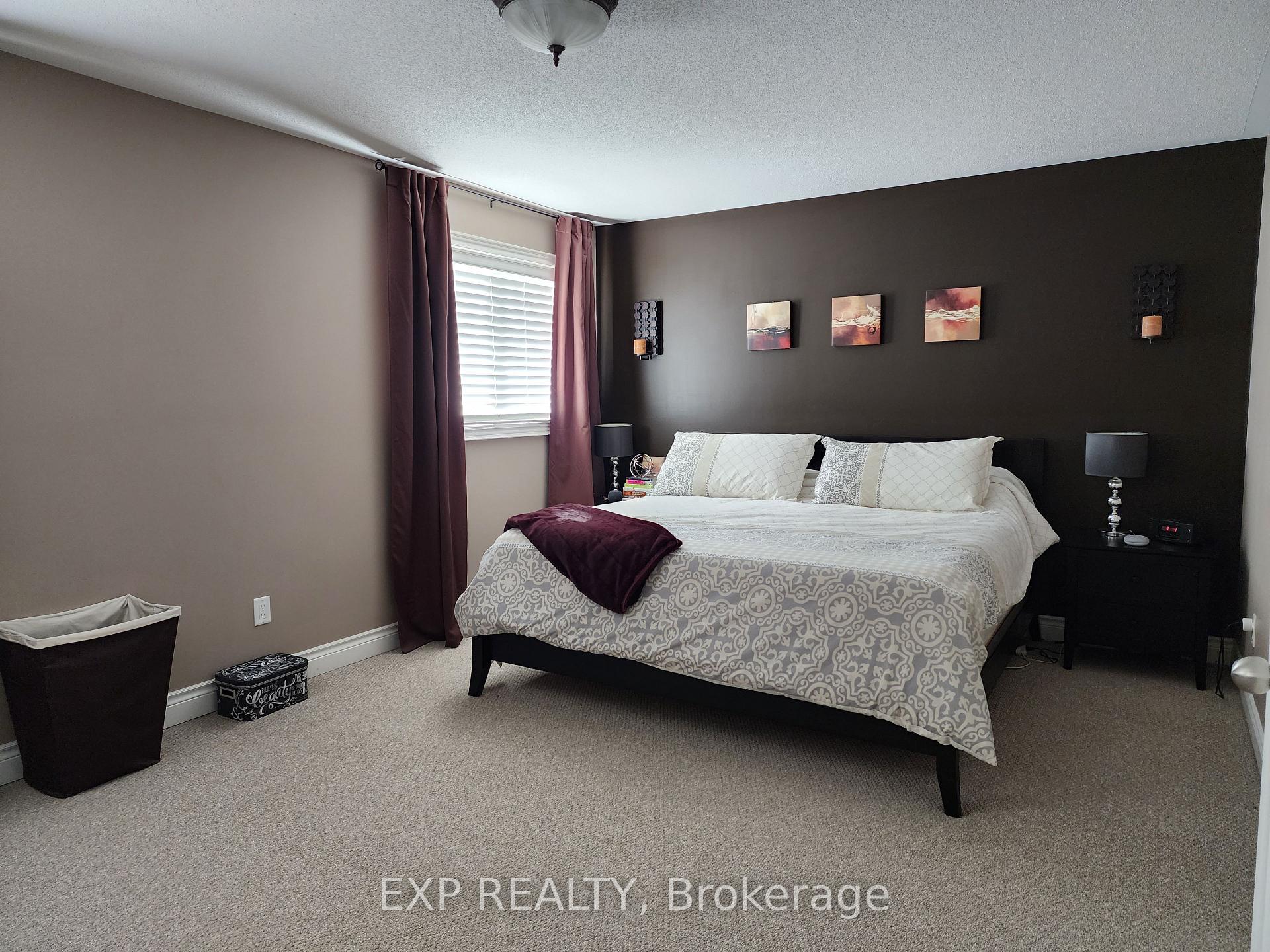 Photo 18 of 2045 Queensbury Drive, Oshawa, Taunton — HOMEH