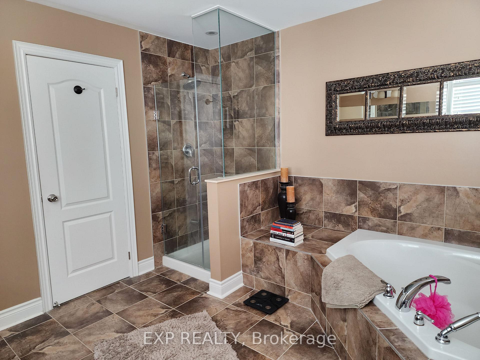 Photo 19 of 2045 Queensbury Drive, Oshawa, Taunton — HOMEH
