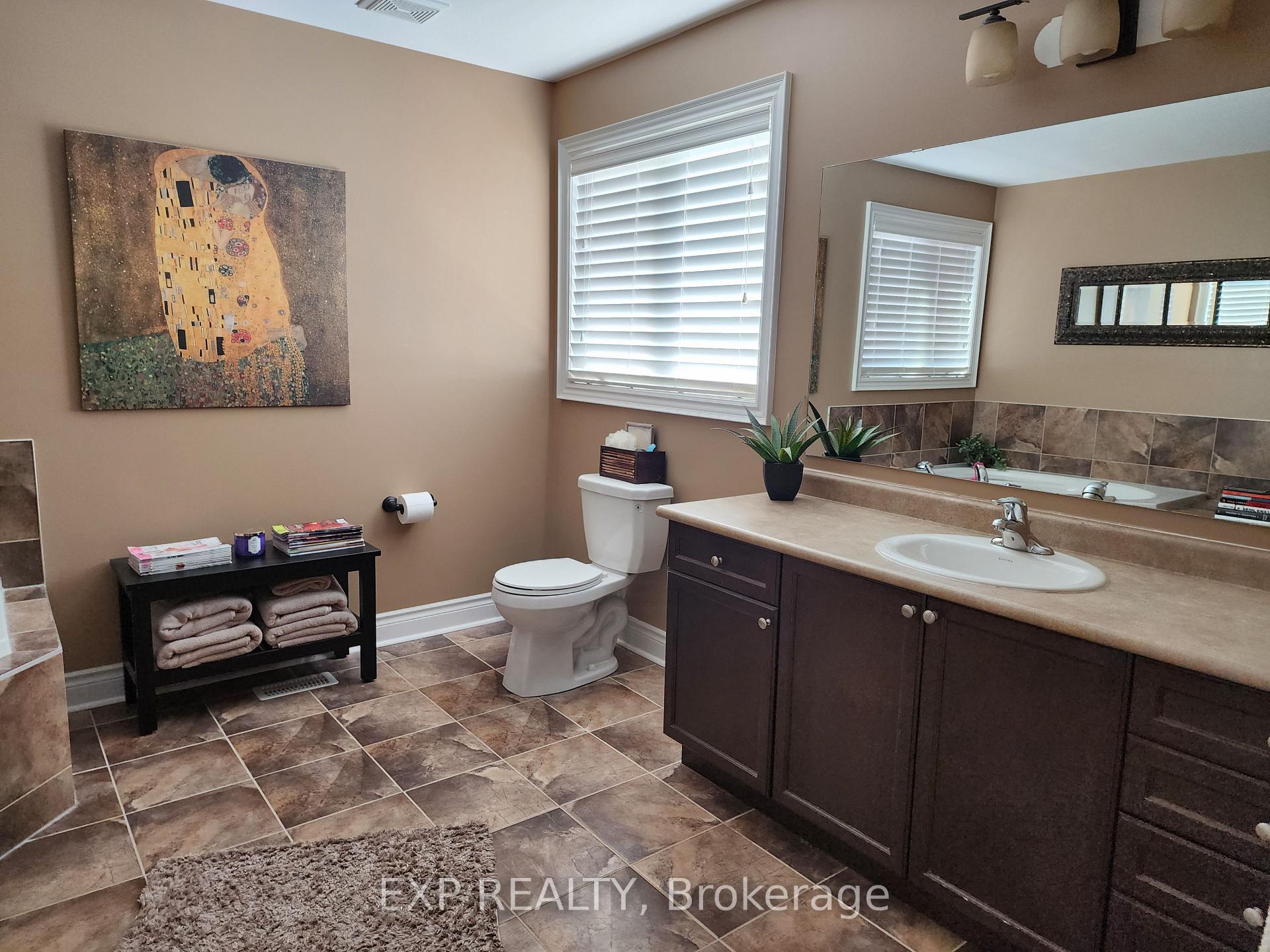 Photo 21 of 2045 Queensbury Drive, Oshawa, Taunton — HOMEH