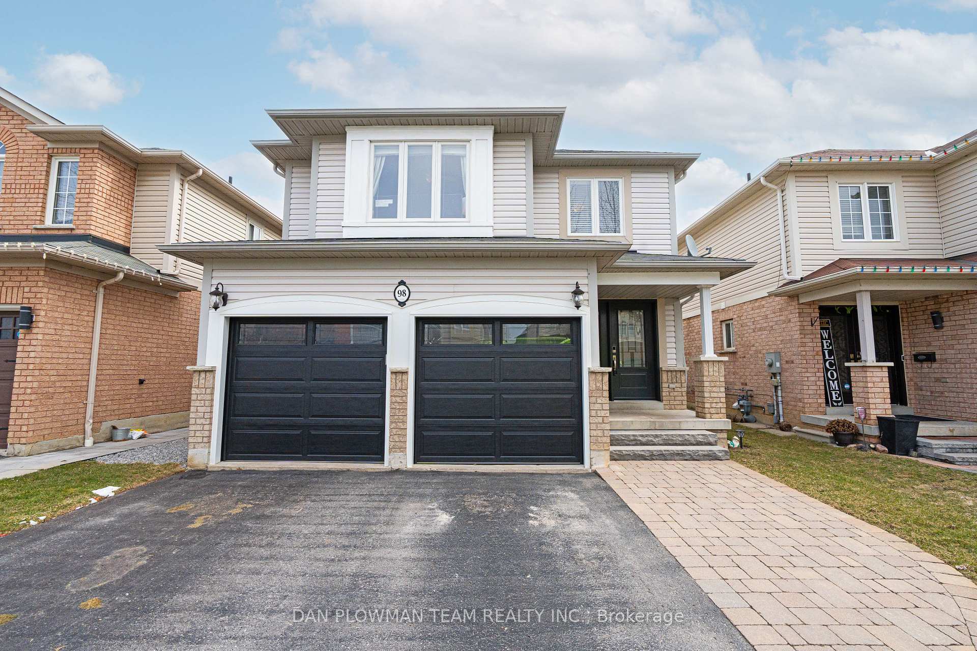 Photo 1 of 98 Longueuil Place, Whitby, Pringle Creek — HOMEH