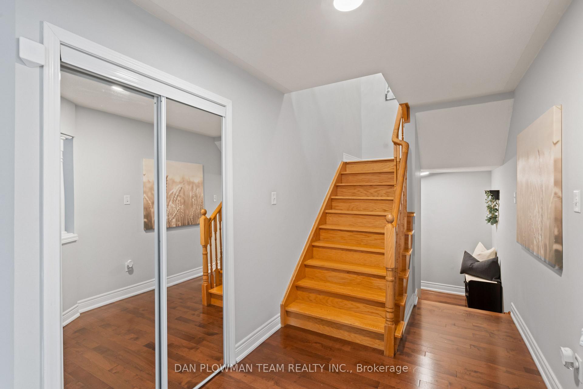 Photo 17 of 98 Longueuil Place, Whitby, Pringle Creek — HOMEH